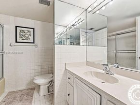 911 Ocean dr 703, Juno Beach FL 33408