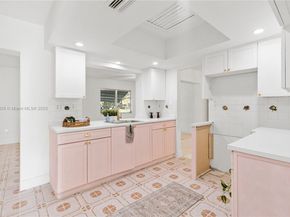 5706 NW 81st Ave, Tamarac FL 33321