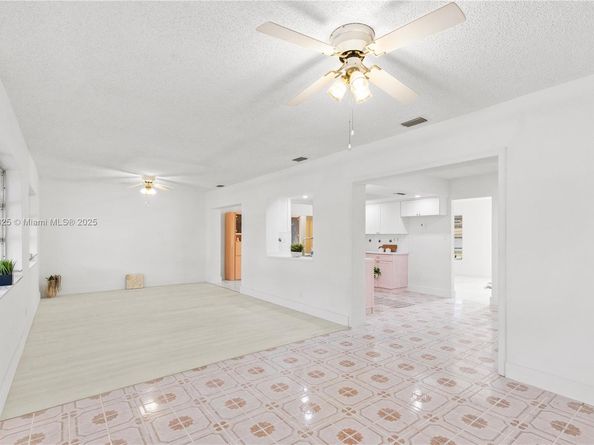 5706 NW 81st Ave, Tamarac FL 33321