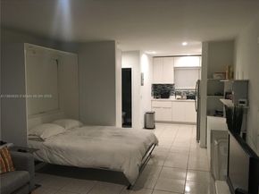 158 Ocean Dr 407, Miami Beach FL 33139