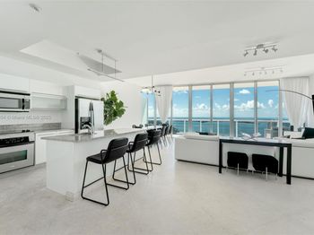 888 Biscayne Blvd