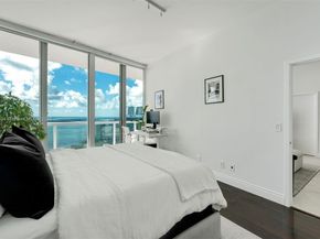 888 Biscayne Blvd 5507/5607, Miami FL 33132