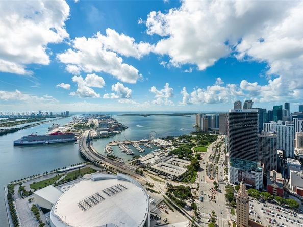 888 Biscayne Blvd 5507/5607, Miami FL 33132