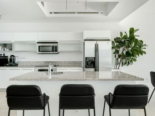 888 Biscayne Blvd 5507/5607, Miami FL 33132