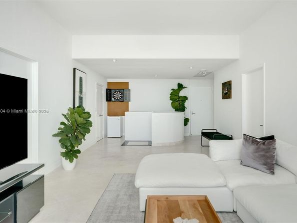 888 Biscayne Blvd 5507/5607, Miami FL 33132