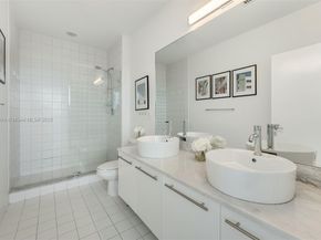888 Biscayne Blvd 5507/5607, Miami FL 33132