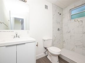 9040 NW 26th Place Sunrise Golf Village, Sunrise FL 33322