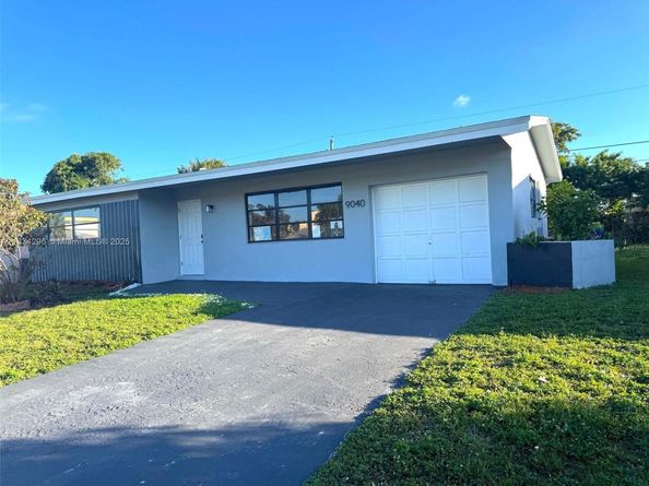 9040 NW 26th Place Sunrise Golf Village, Sunrise FL 33322