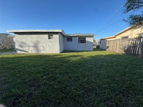 9040 NW 26th Place Sunrise Golf Village, Sunrise FL 33322