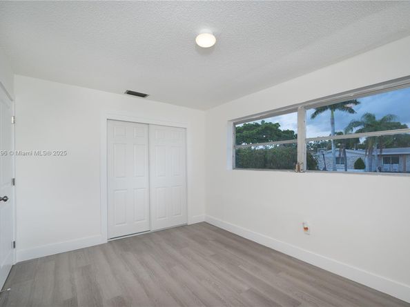 9040 NW 26th Place Sunrise Golf Village, Sunrise FL 33322