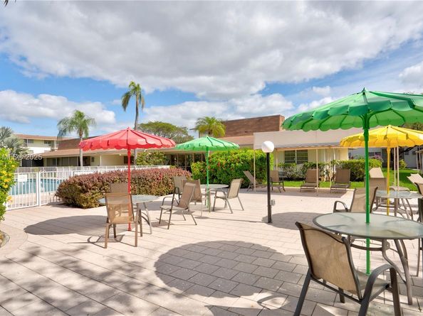 16790 NE 14th Ave 206, Miami FL 33162