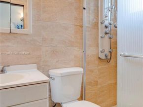 16790 NE 14th Ave 206, Miami FL 33162