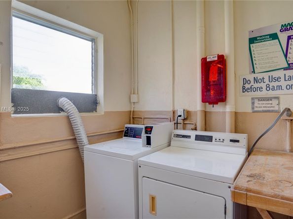 16790 NE 14th Ave 206, Miami FL 33162