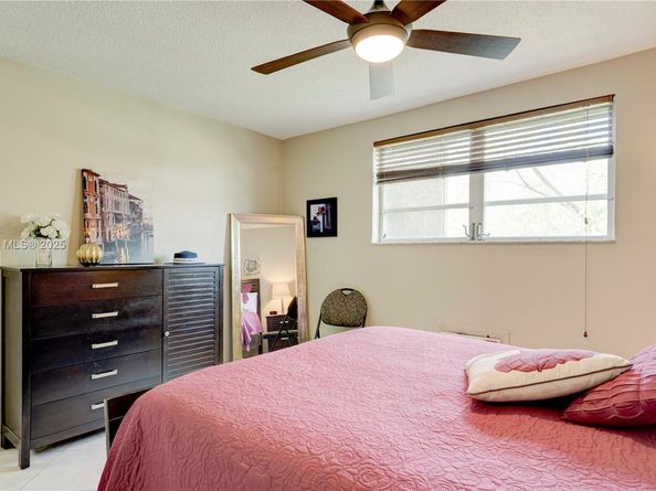 16790 NE 14th Ave 206, Miami FL 33162