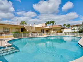 16790 NE 14th Ave 206, Miami FL 33162