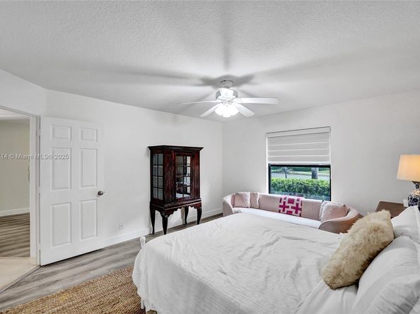 2649 Nelson Ct, Weston FL 33332