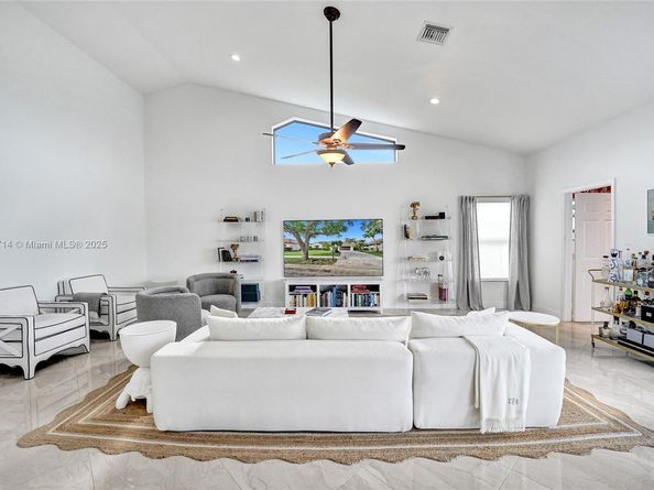 2649 Nelson Ct, Weston FL 33332