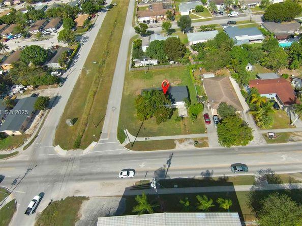 973 NW 8th St, Homestead FL 33030