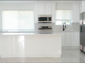 973 NW 8th St, Homestead FL 33030