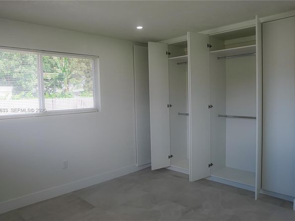 973 NW 8th St, Homestead FL 33030