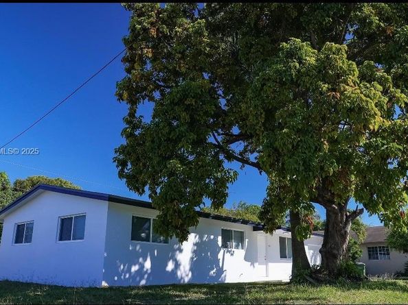 973 NW 8th St, Homestead FL 33030