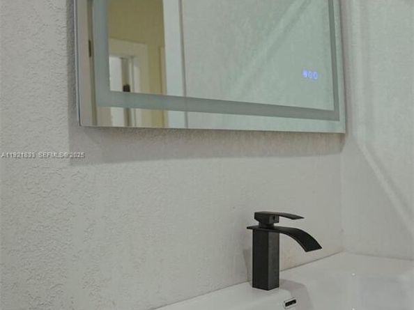 973 NW 8th St, Homestead FL 33030