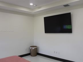 15481 NW 91st Ct, Miami Lakes FL 33018