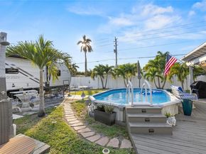 117 SW 6th St, Hallandale Beach FL 33009