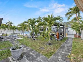 117 SW 6th St, Hallandale Beach FL 33009