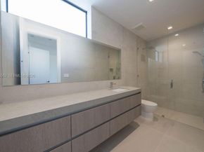 215 S Shore Dr, Miami FL 33133