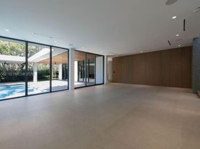 215 S Shore Dr, Miami FL 33133