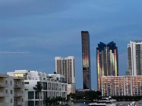 3811 NE 166th St 3, North Miami Beach FL 33160