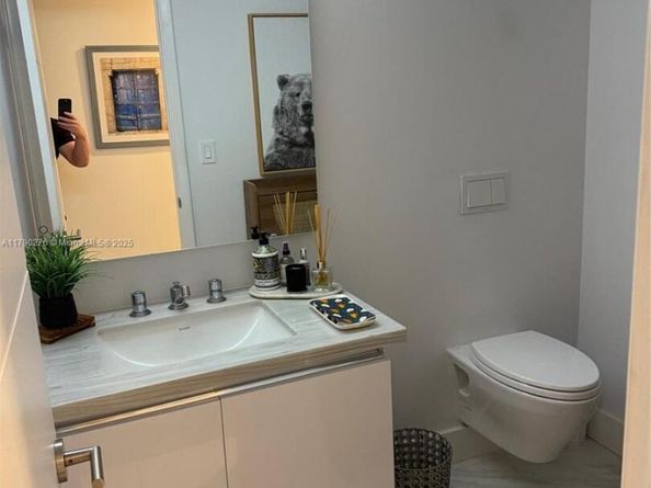 3811 NE 166th St 3, North Miami Beach FL 33160