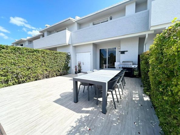 3811 NE 166th St 3, North Miami Beach FL 33160