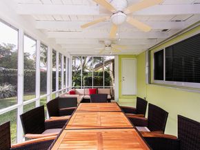 809 S 17th Ave, Hollywood FL 33020