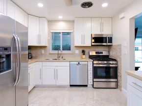 809 S 17th Ave, Hollywood FL 33020
