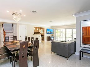 809 S 17th Ave, Hollywood FL 33020