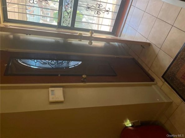 3613 Paulding Avenue, Bronx NY 10469