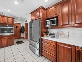 39 Park Circle, White Plains NY 10603