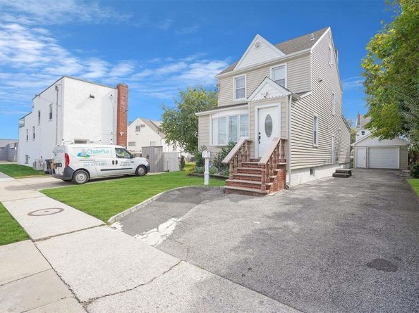 66 Kenmore Road, Valley Stream NY 11581
