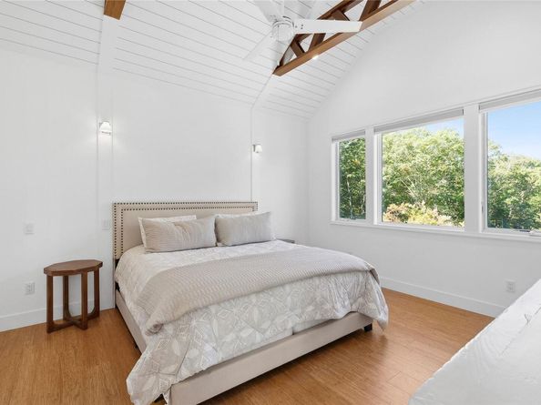 15 Hill Side Lane, East Hampton NY 11937