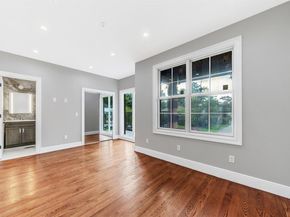 22 Solar Lane, Albertson NY 11507