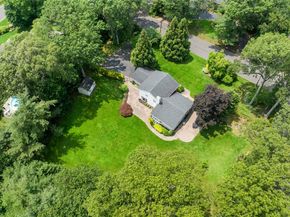 21 Kodiak  Drive, Woodbury NY 11797