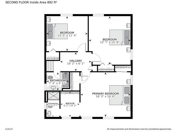 21 Kodiak  Drive, Woodbury NY 11797