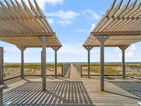 68 Foster Avenue 8, Hampton Bays NY 11946