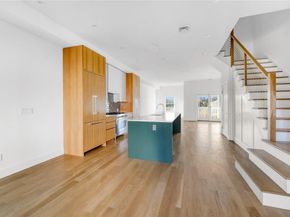 68 Foster Avenue 8, Hampton Bays NY 11946