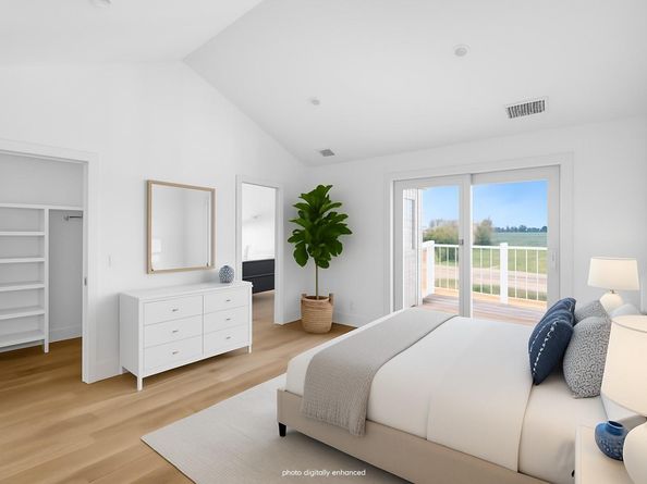 68 Foster Avenue 8, Hampton Bays NY 11946