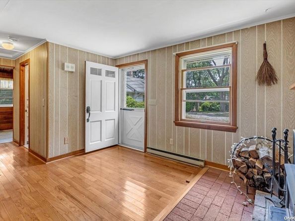 633 Pine Neck Road, Southold NY 11971