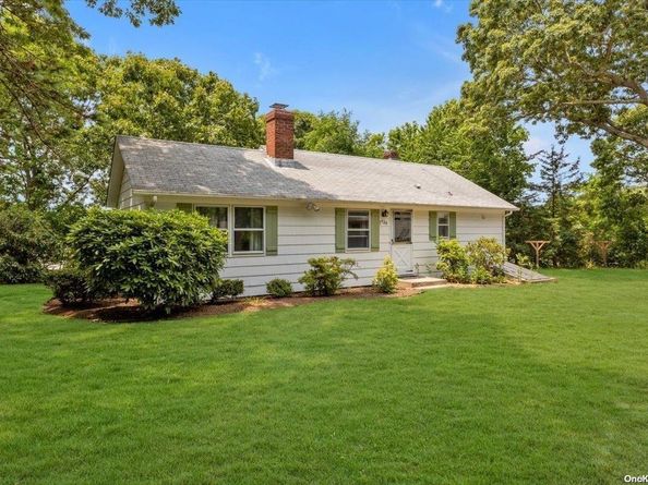 633 Pine Neck Road, Southold NY 11971