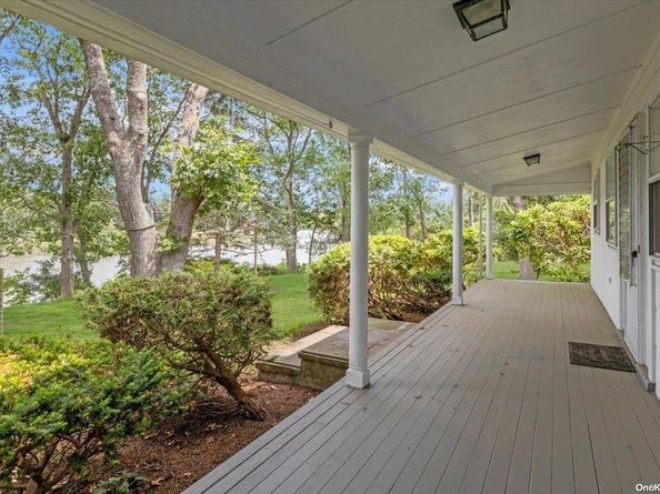 633 Pine Neck Road, Southold NY 11971